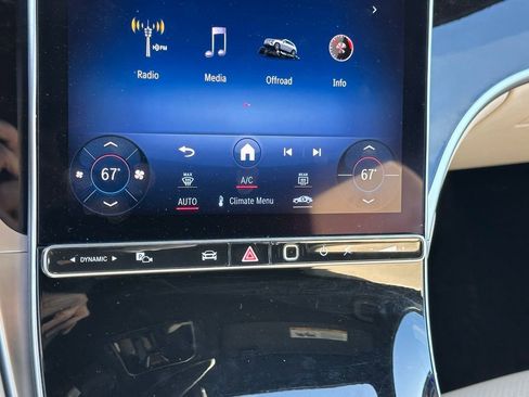 Used 2024 Mercedes-Benz GLC 300 GLC 300 image 29