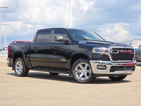 Used 2026 RAM 1500 Big Horn AWD/4WD image 2
