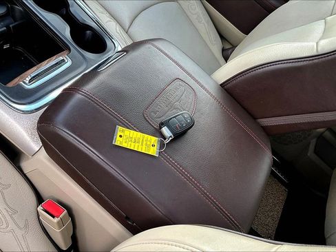 Used 2018 RAM 2500 Longhorn w/ Longhorn Southfork Package AWD/4WD image 41