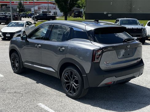 New 2026 Nissan Kicks SR w/ SR Premium Package AWD/4WD image 5