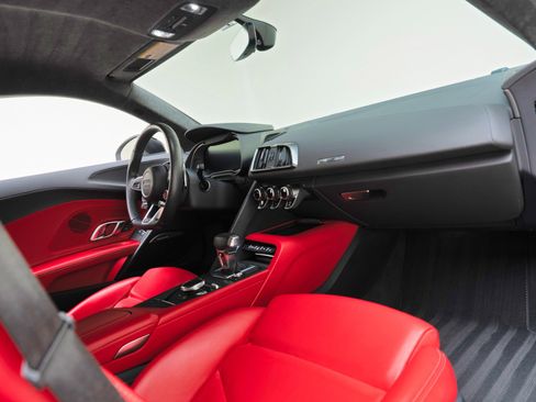 Used 2022 Audi R8 V10 w/ Premium Package RWD image 62