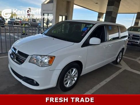 Used 2020 Dodge Grand Caravan SE image 1