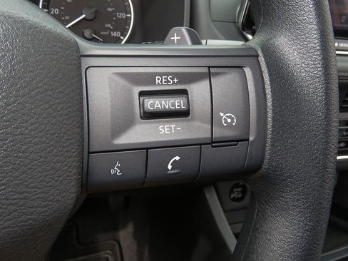 Certified 2025 Nissan Rogue S image 25