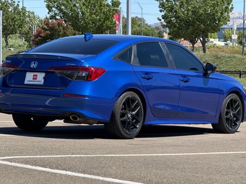 Used 2022 Honda Civic Sport image 4