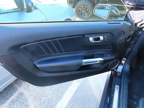 Certified 2022 Ford Mustang GT Premium image 17