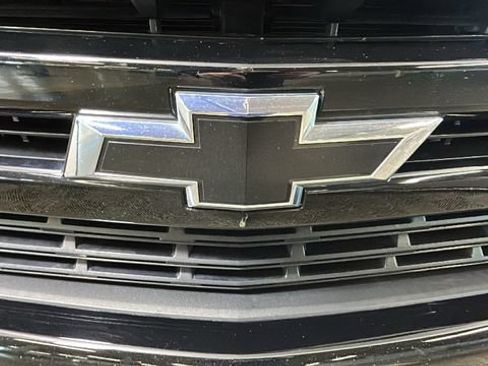 Used 2021 Chevrolet Silverado 1500 RST w/ Z71 Off-Road Package AWD/4WD image 9