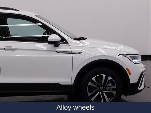 Used 2024 Volkswagen Tiguan S image 16