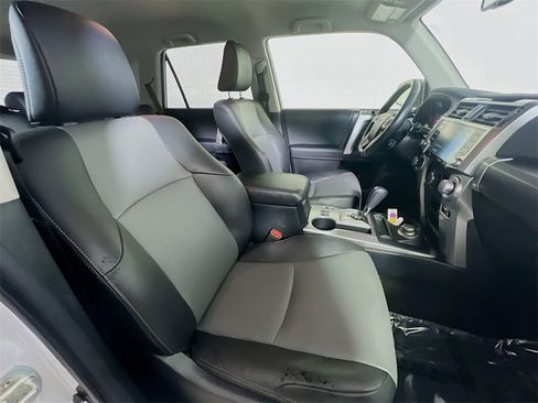 Certified 2024 Toyota 4Runner SR5 Premium image 24