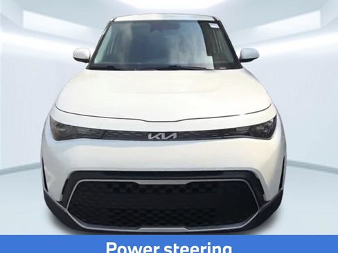 Used 2023 Kia Soul LX w/ Option Group 015 FWD image 12