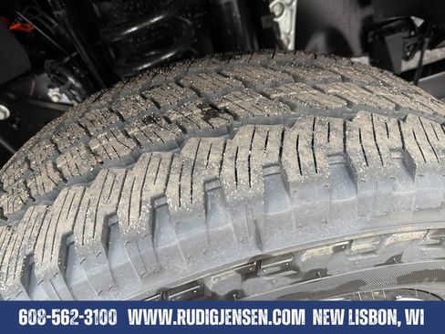 New 2026 Ford F350 Platinum w/ FX4 Off-Road Package AWD/4WD image 27