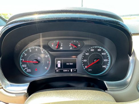 Used 2023 Chevrolet Traverse LS w/ Midnight/Sport Edition FWD image 29