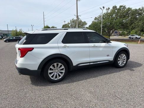 Used 2022 Ford Explorer King Ranch image 4