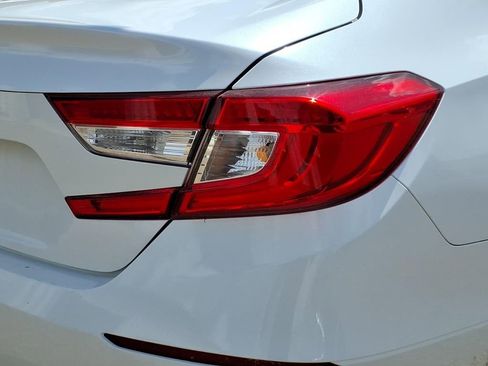 Used 2022 Honda Accord LX image 9