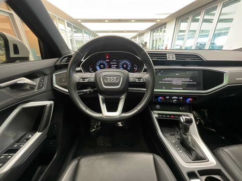 Used 2024 Audi Q3 2.0T Premium w/ Convenience Package AWD/4WD image 9