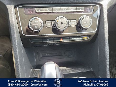 Used 2022 Volkswagen Atlas SE w/ Panoramic Sunroof Package AWD/4WD image 9