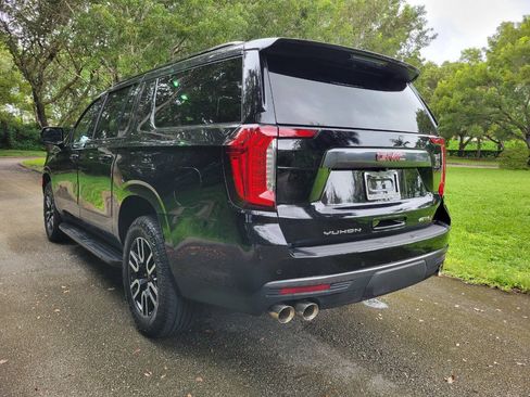 Used 2023 GMC Yukon XL AT4 AWD/4WD image 5