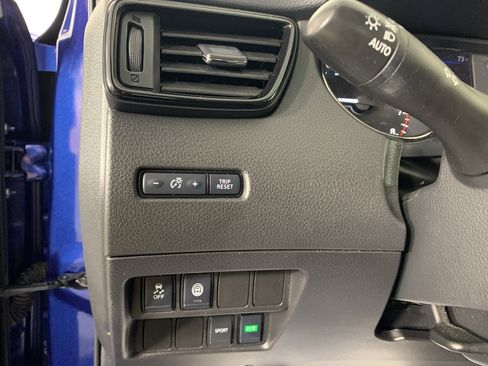 Used 2020 Nissan Rogue Sport S FWD image 16