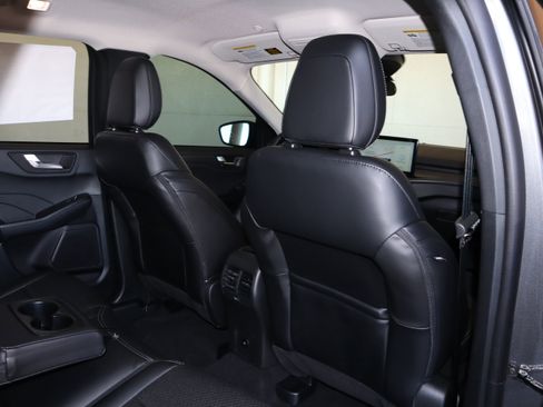 New 2026 Ford Escape SE image 37