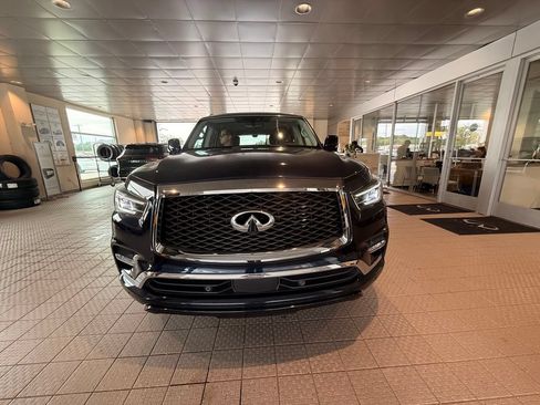 Used 2021 INFINITI QX80 Luxe AWD/4WD image 2