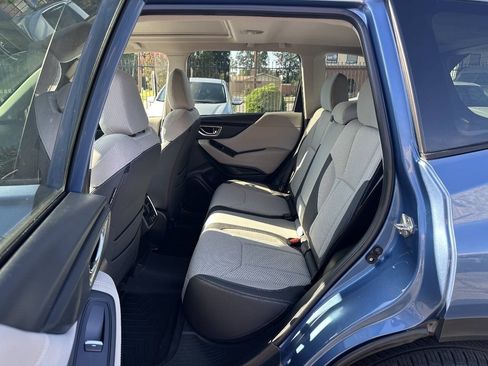 Used 2020 Subaru Forester Premium AWD/4WD image 13