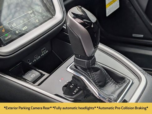 Certified 2025 Subaru Legacy Limited image 10