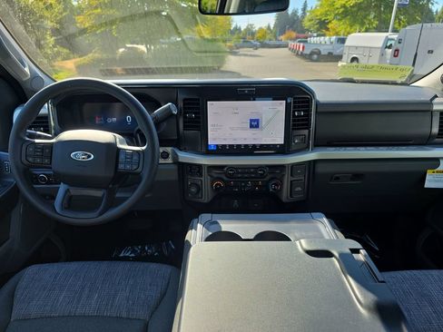 New 2026 Ford F250 XLT w/ XLT Premium Package AWD/4WD image 15