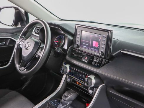 Used 2021 Toyota RAV4 XLE FWD image 25