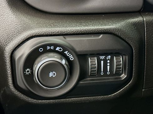 Used 2022 Jeep Wrangler Unlimited Sport AWD/4WD image 17