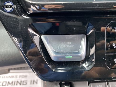 Used 2025 GMC Sierra 2500 AT4 image 37