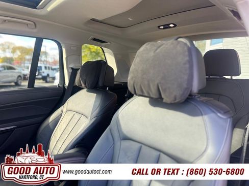 Used 2021 BMW X7 xDrive40i w/ Executive Package image 14