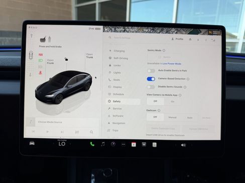 Used 2025 Tesla Model 3 Long Range RWD image 22