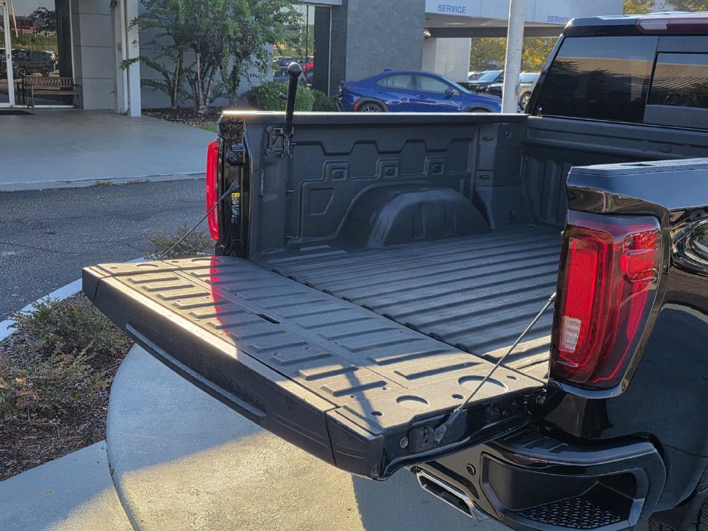 Used 2023 GMC Sierra 1500 AT4 w/ AT4 Preferred Package AWD/4WD image 29