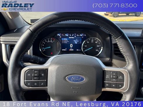 Used 2024 Ford Expedition Max XLT image 18