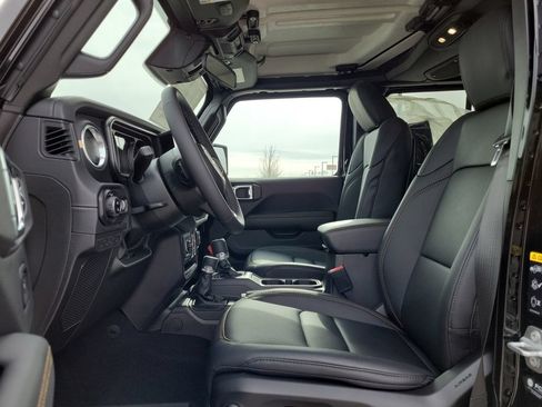 New 2026 Jeep Gladiator Mojave AWD/4WD image 19