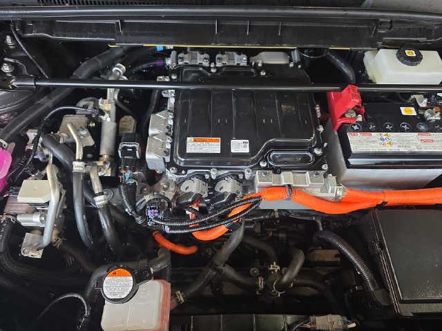 Certified 2023 Lexus RZ 450e Premium w/ Cold Area Package AWD/4WD image 29