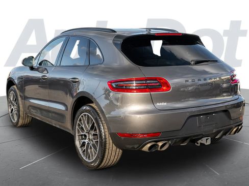 Used 2018 Porsche Macan S image 2