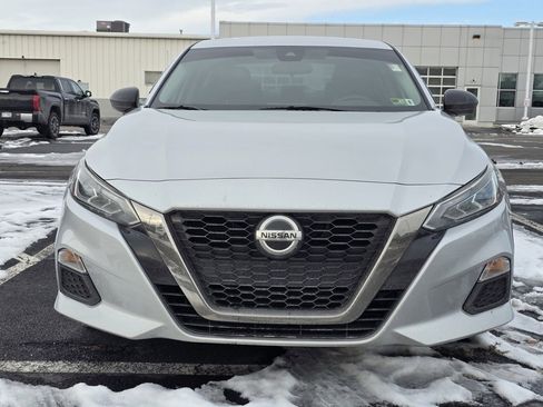 Used 2020 Nissan Altima 2.5 SR image 2