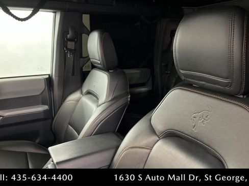 Used 2023 Ford Bronco Badlands w/ Sasquatch Package AWD/4WD image 16