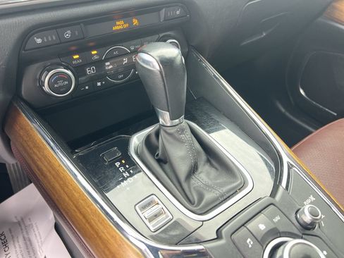 Used 2018 MAZDA CX-9 Signature AWD/4WD image 26