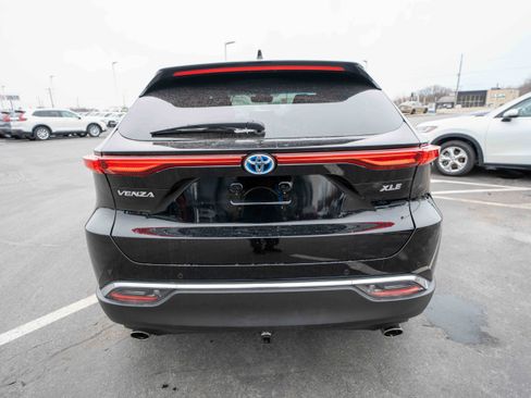 Used 2023 Toyota Venza XLE w/ Activity Package (TMS) image 5