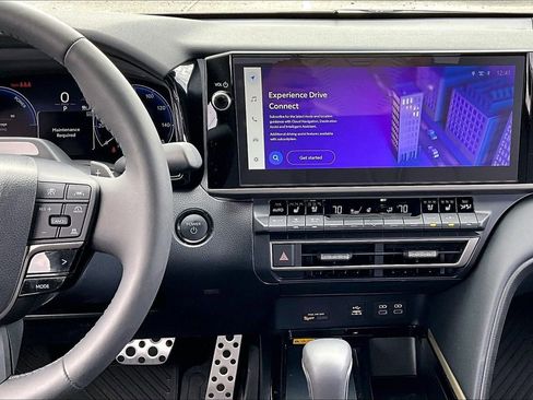 Used 2025 Toyota Camry XSE w/ Premium Plus Package image 9