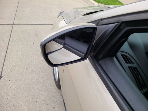 Used 2017 Ford Focus SE image 30