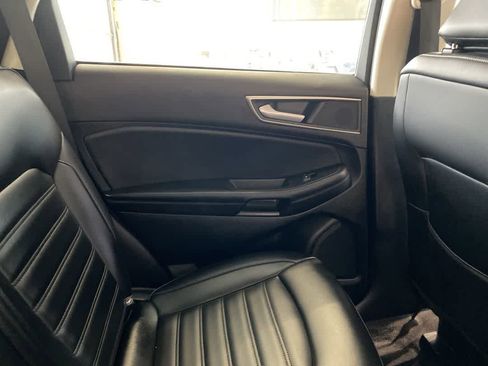 Used 2024 Ford Edge SEL AWD/4WD image 12