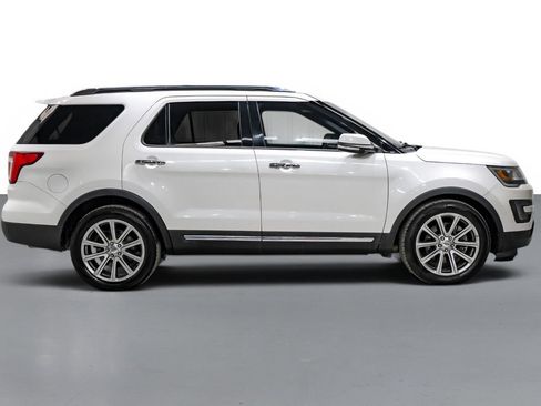 Used 2016 Ford Explorer Limited FWD image 5