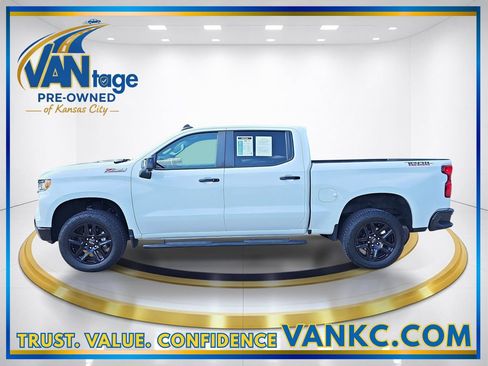 Certified 2024 Chevrolet Silverado 1500 LT Trail Boss w/ Convenience Package II AWD/4WD image 10