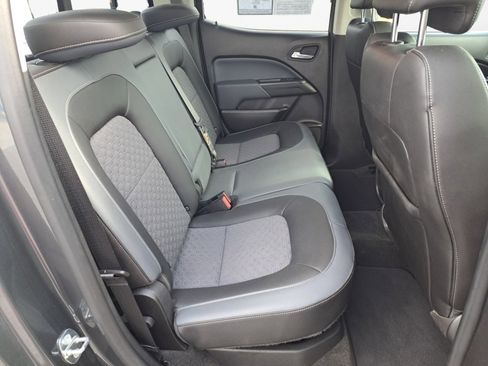 Used 2017 Chevrolet Colorado Z71 image 13