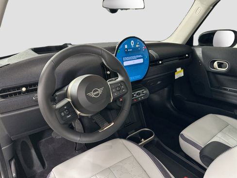 Used 2025 MINI Cooper S image 9