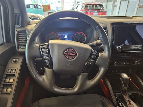 Used 2023 Nissan Frontier PRO-4X w/ Pro Convenience Package AWD/4WD image 17