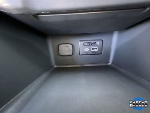 Used 2023 GMC Acadia AT4 w/ Technology Package image 26