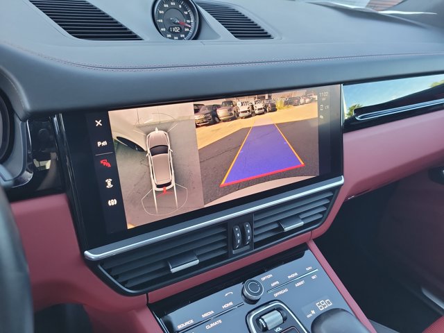 Certified 2023 Porsche Cayenne S AWD/4WD image 32